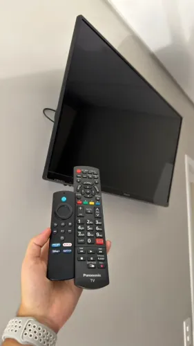 TV Panasonic 32 polegadas + Fire tv