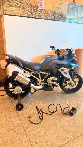 Moto elétrica infantil BMW GS 1200