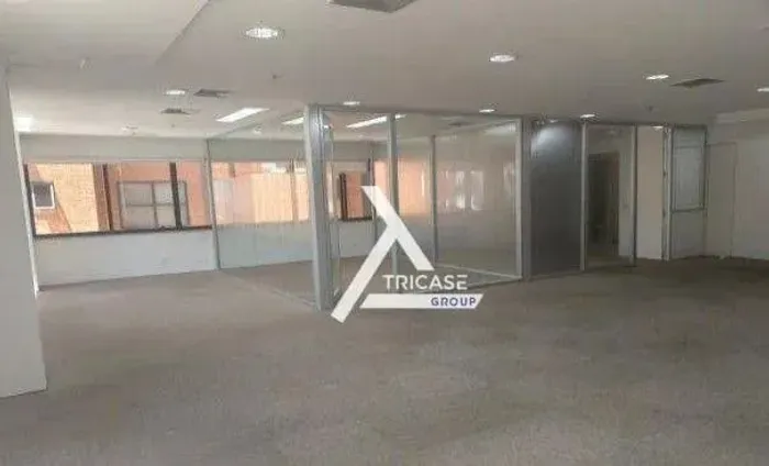 Sala Comercial para Locação  120 m² na Berrini
