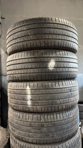 Pneus 255/55/19 marca PIRELLI