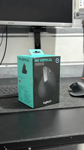 Mouse Logitech MX Vertical - Novo