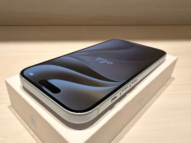 Apple iPhone 15 Blue 128GB, na Caixa, como Novo