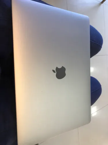 MacBook Pro 13?, 2019 - carcaça (bateria nova)
