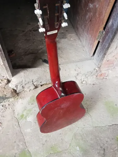 Violão Precisa de corda