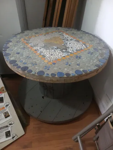 Mesa com mosaico