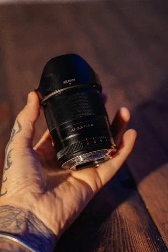 Lente Viltrox 23mm F1.4 Sony E APSC