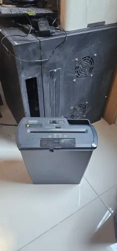 Rack de rede/telecom usado e triturador de papel eletrico