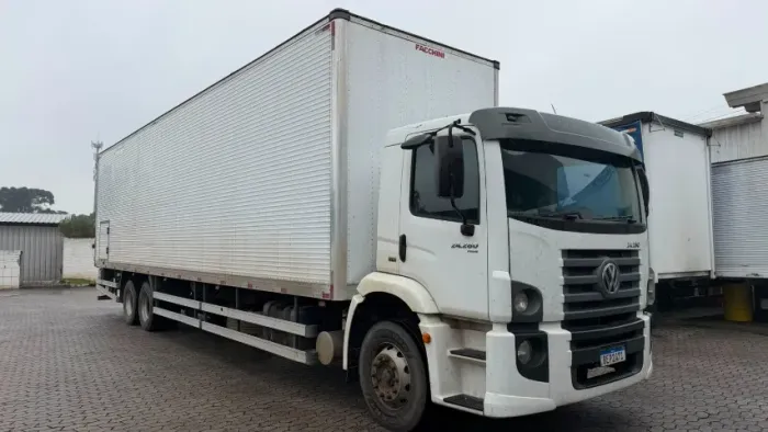 Vw 24-280 ano 2021 Bau 11 metros Plataforma