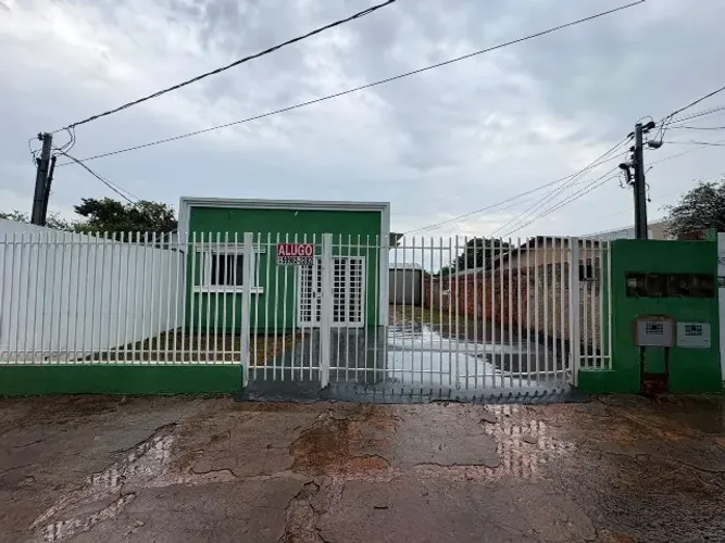 Casa com espaço comercial