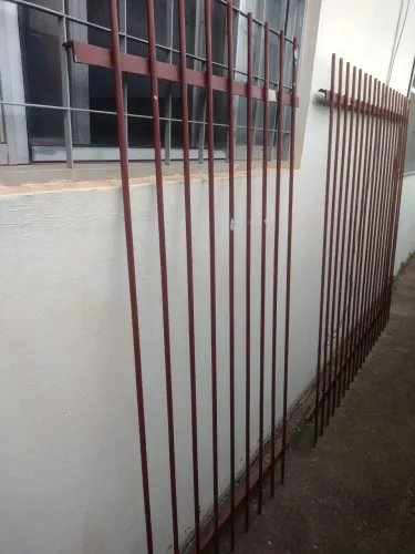 Grades de ferro