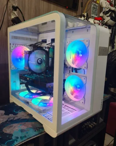 PC AM5 RYZEN 7 7800X3D E RX9060XT DE 16GB PEGO PS4 XBOX E XBOX E PS5 COM VOLTA