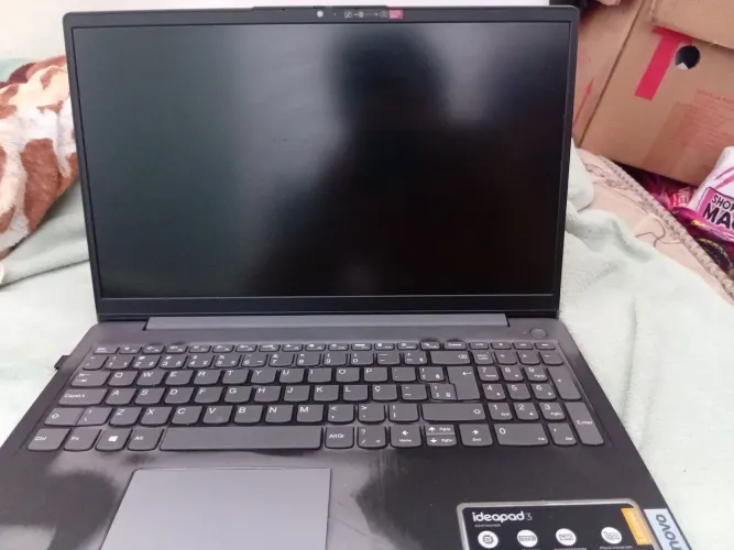 Notebook Lenovo IdeaPad 3 - Ryzen 7 5700U | 8GB | SSD 256GB