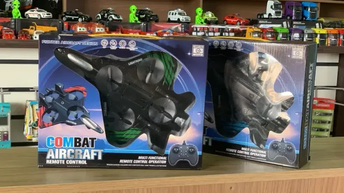 VENDE-SE COMBAT AIRCRAFIT COM CONTROLE REMOTO DE ISOPOR