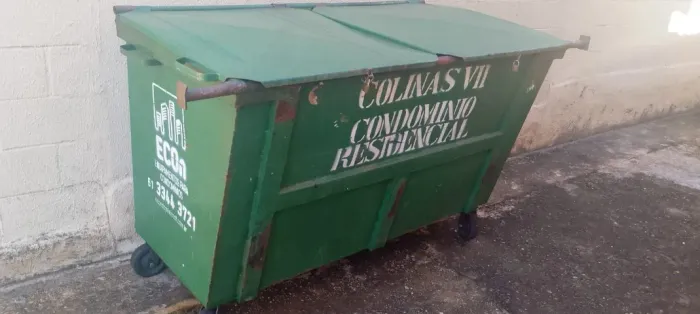 Container de Lixo, 1200 Litros de Aço Resistente.