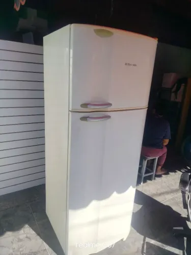 Geladeira dúplex Electrolux dc47