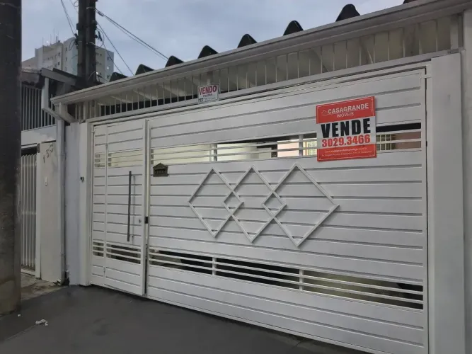 Casa para venda possui 120 metros quadrados com 3 quartos no Jadim Valparaiba