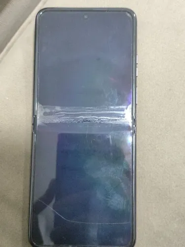 Moto RAZR 40
