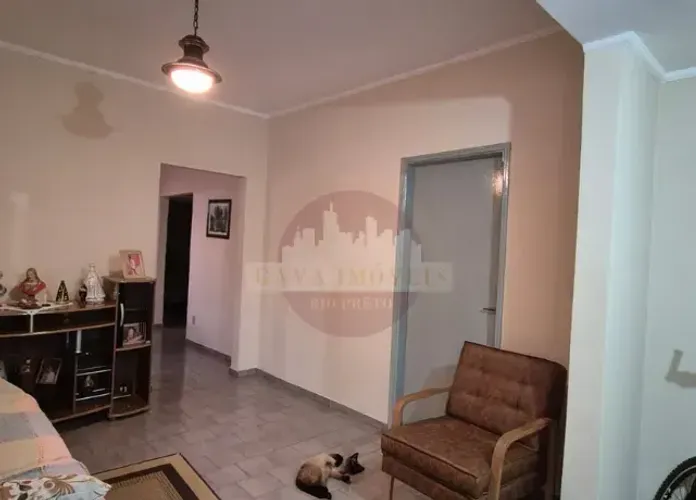 Casa À Venda na Vila Nossa Senhora do Bonfim, zona sul, com edícula nos fundos.
