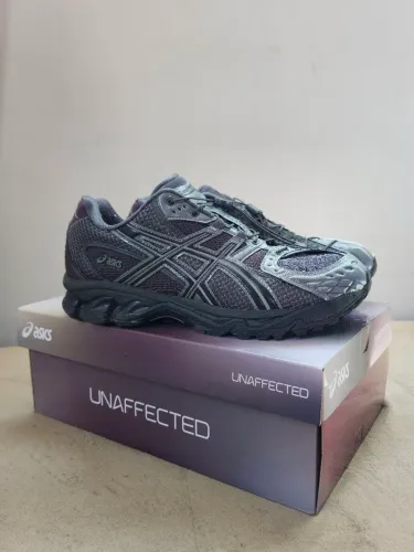 Tênis Asics Gel Nimbus 10.1 Unaffected