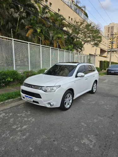 Mitsubishi Outlander 3.0/ GT 3.0 V6 Aut. 2015