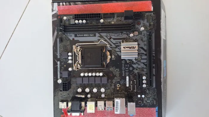 Placa mãe Biostar LGA1200 B560MHP