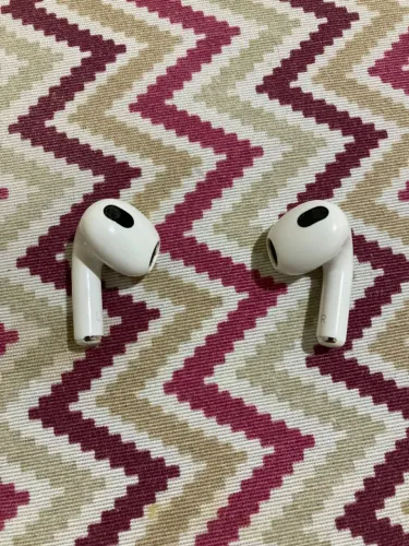 AirPods 3 with wireless Charging Case