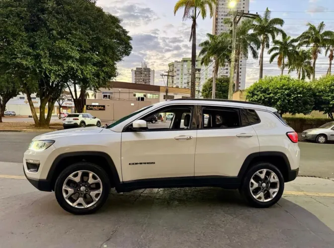 Jeep Compass Longitude 2.0 4X4 Dies. 16V Aut. 2019