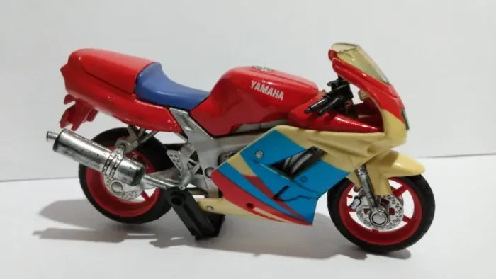 Miniatura Moto Motocicleta Yamaha Maisto