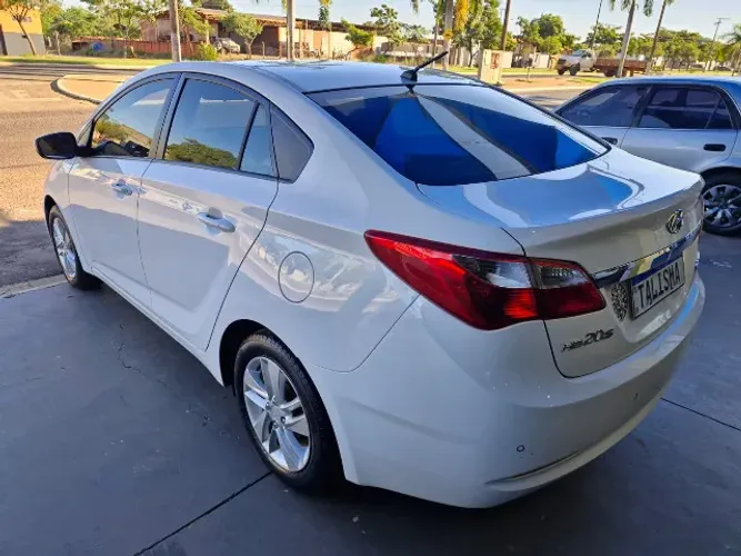 Hyundai HB20S Premium 1.6 Flex 16V Mec. 4P 2014