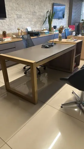 MESA DE ESCRITÓRIO