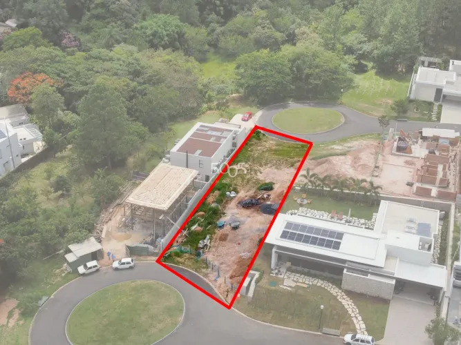 Terreno à venda no condomínio Villas do Golf, com 830m² de área útil. Excelente lote com ó