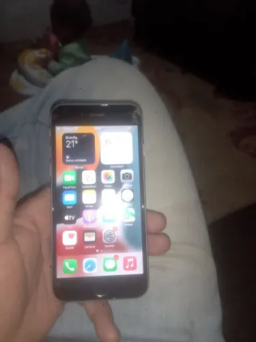 Vendo iPhone 6s está trincado 