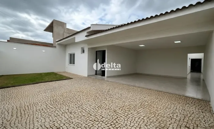 Casa com 3 quartos sendo suíte disponível para locação no bairro Jardim Karaiba em Uberlân