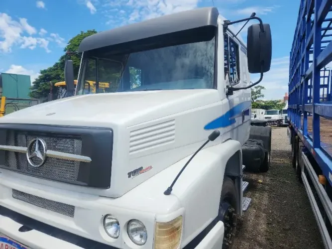 MERCEDES BENZ TOCO 1634 COM BOMBA HIDRÁULICA