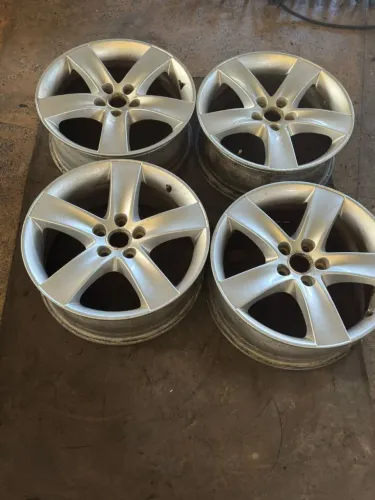 Rodas originais da hiundai vera cruz. Em perfeitas condições de uso 