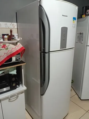 Geladeira PANASONIC