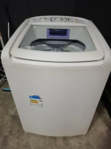 Máquina de lavar Electrolux 15kg modelo les15 essentialcare