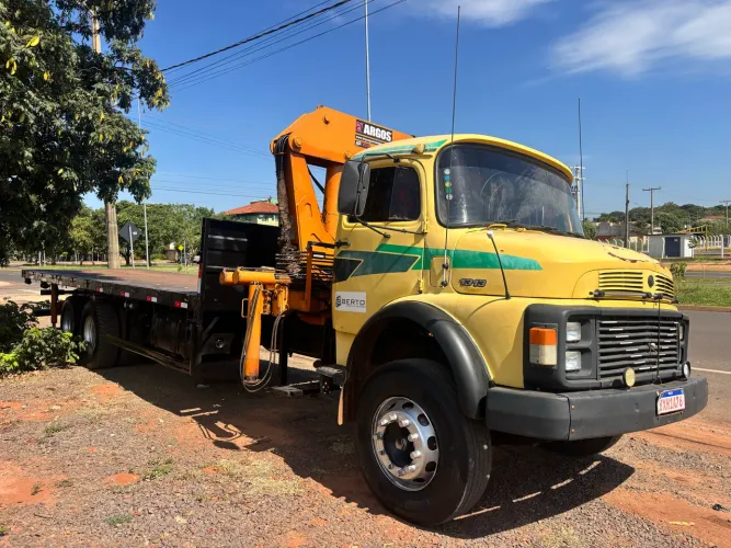 Mercedes 1313 Munck argos LEIA ANÚNCIO