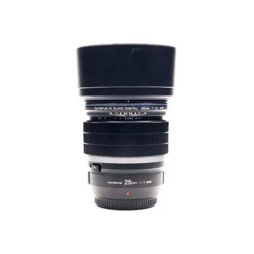 Lente 25mm f/1.2 Olympus Prime MFT M.Zuiko ED M43 OM SYSTEM - Cinemática