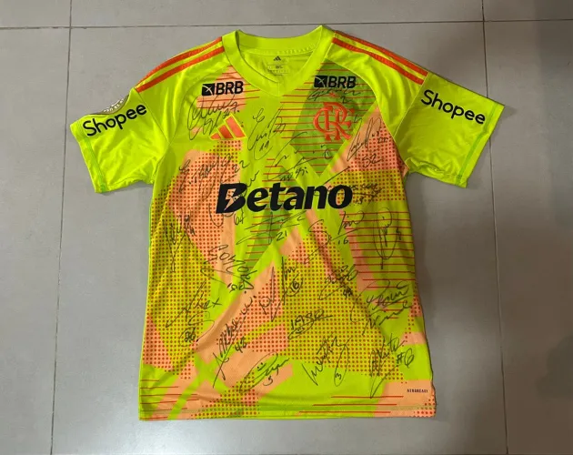 Camisa Flamengo Rossi autografada pelo elenco atual patchs mundial