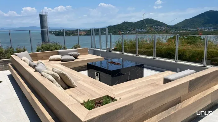 Apartamento com 3 suítes em Florianópolis