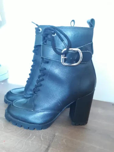 Bota Arezzo n° 36