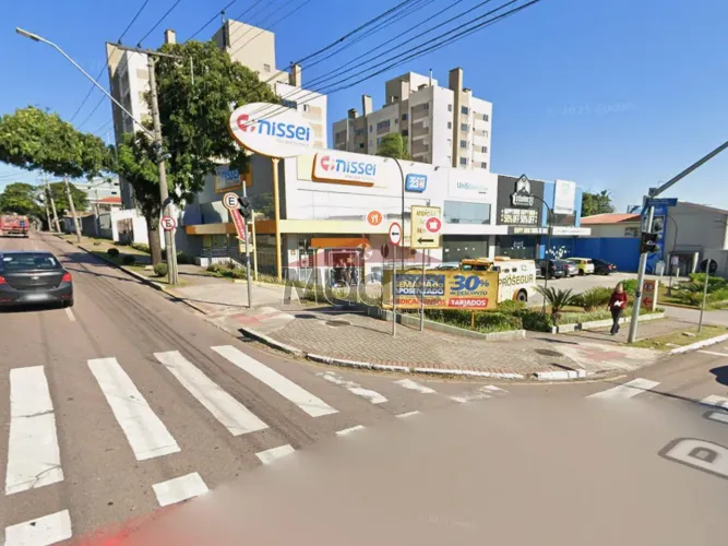 Terreno de rua à venda com 440m² por R$ 765.000,00 no bairro Pinheirinho - CURITIBA / PR