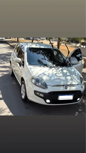Fiat Punto Attractive Italia 1.4 F.flex 8V 5P 2017