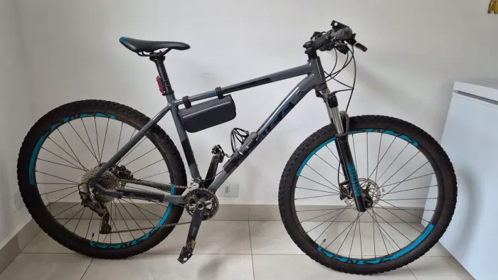 Bicicleta MTB Sense Rock EVO - Shimano Deore 20V - RockShox