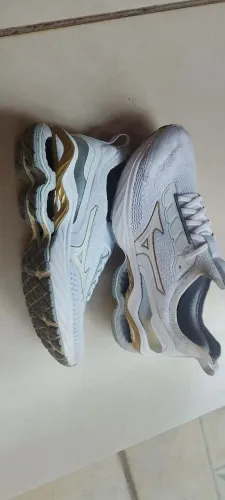Vendo tênis Mizuno