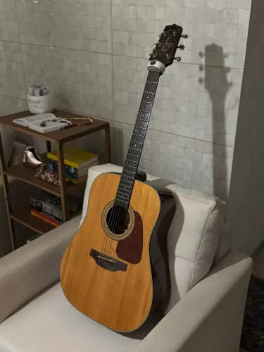 Violão Takamine