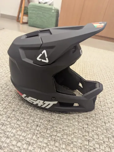 Capacete Leatt Gravity 1.0 MTB