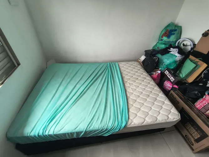 Cama box separado com colchão de casal