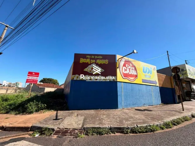 Terreno para aluguel, - Bairro PRESIDENTE ROOSEVELT, Uberlândia MG